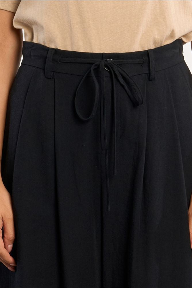 Pantaloni a gamba larga