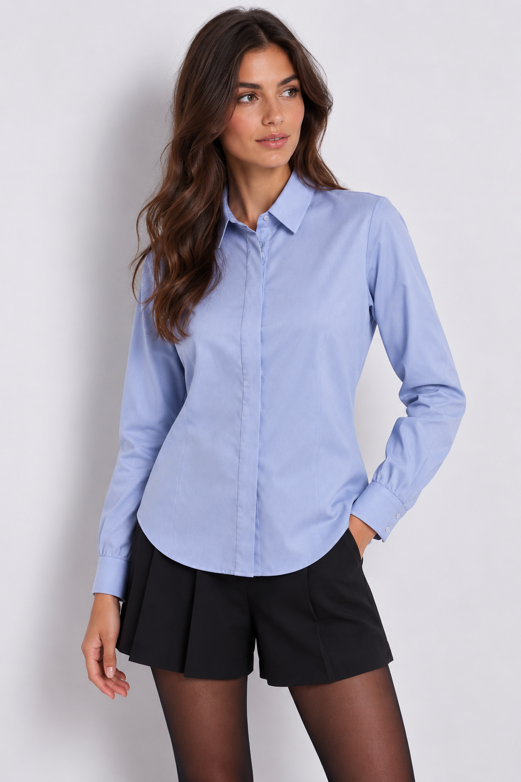 Camicia aderente azzurra