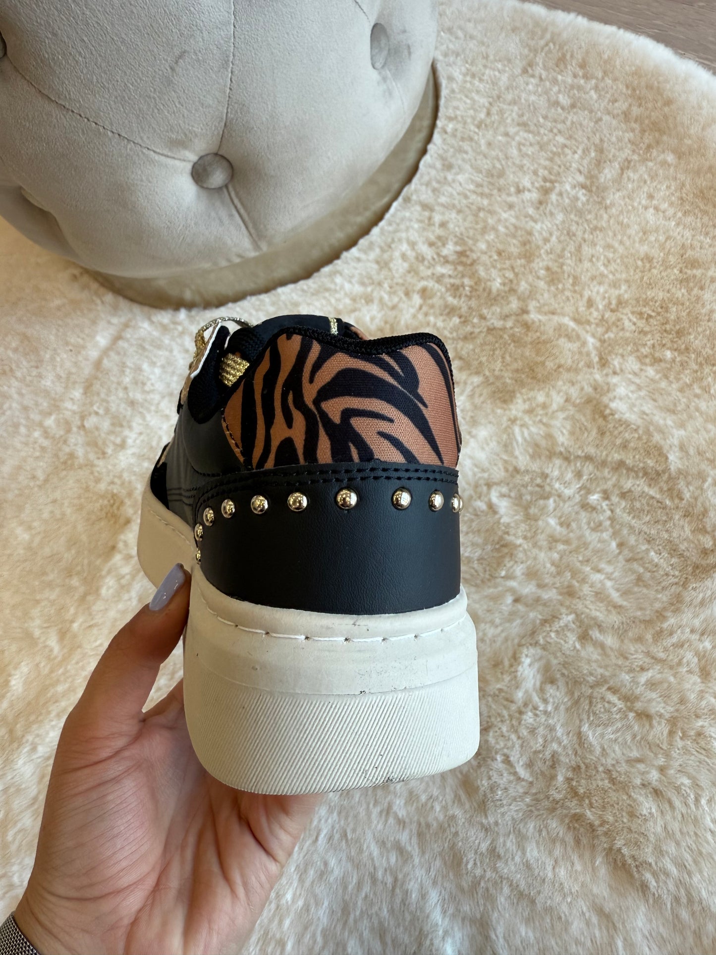 Sneaker con inserto glitterato