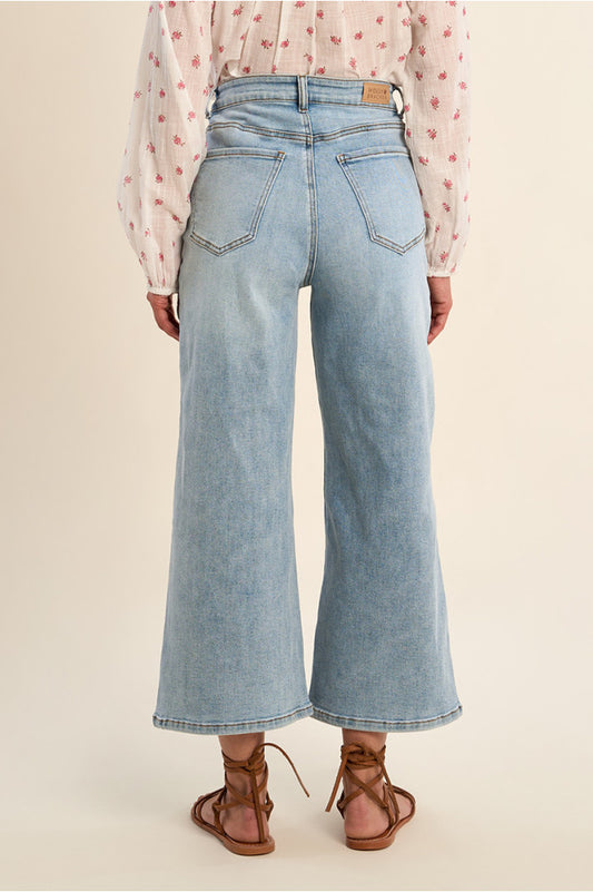 Jeans a gamba larga modello cropped