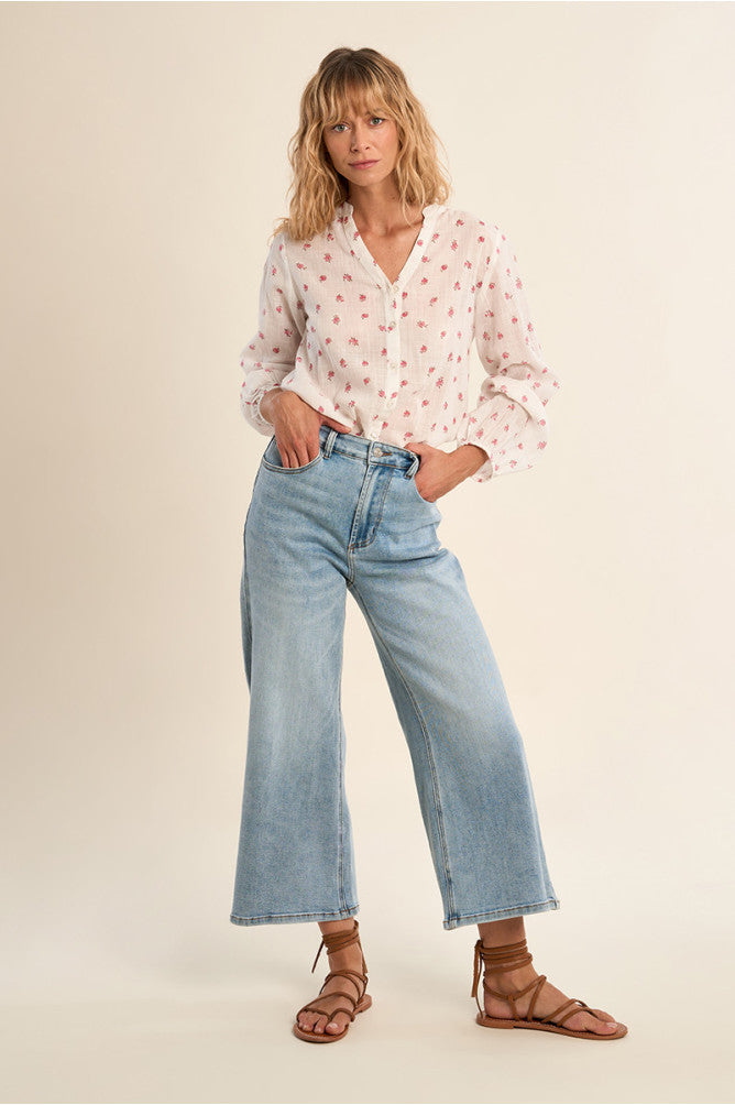 Jeans a gamba larga modello cropped