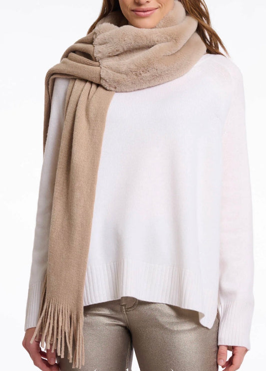 Sciarpa con dettaglio in ecopelliccia