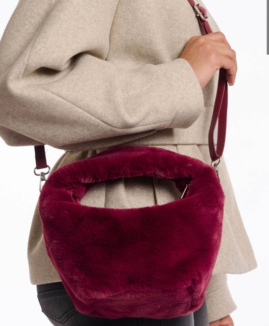 Mini bag in ecopelliccia bordeaux