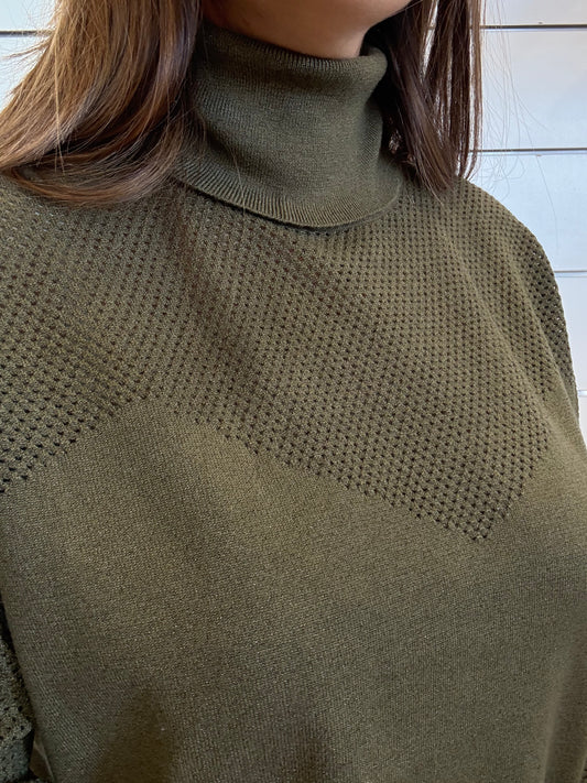 Dolcevita da donna in filato lurex color khaki con dettaglio a rete sul davanti