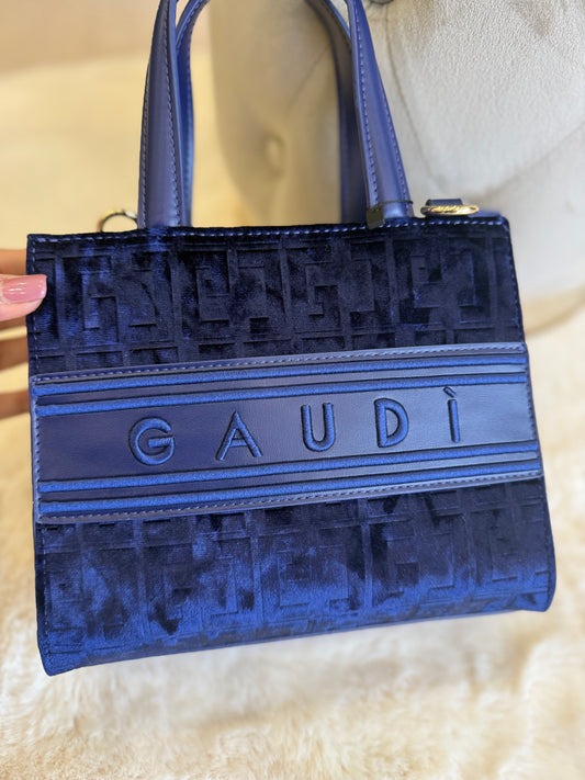 Borsa top handle blu in velluto di Gaudì con dettagli eleganti e manici sottili