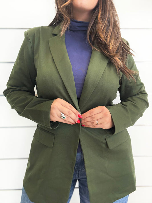 Giacca verde monopetto ICHI con tasche e vestibilità elegante per look sofisticati