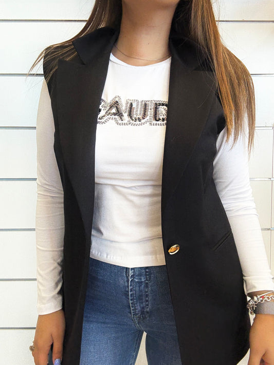 Gilet lungo da donna con bottone dorato di Gaudì, elegante e versatile per ogni outfit