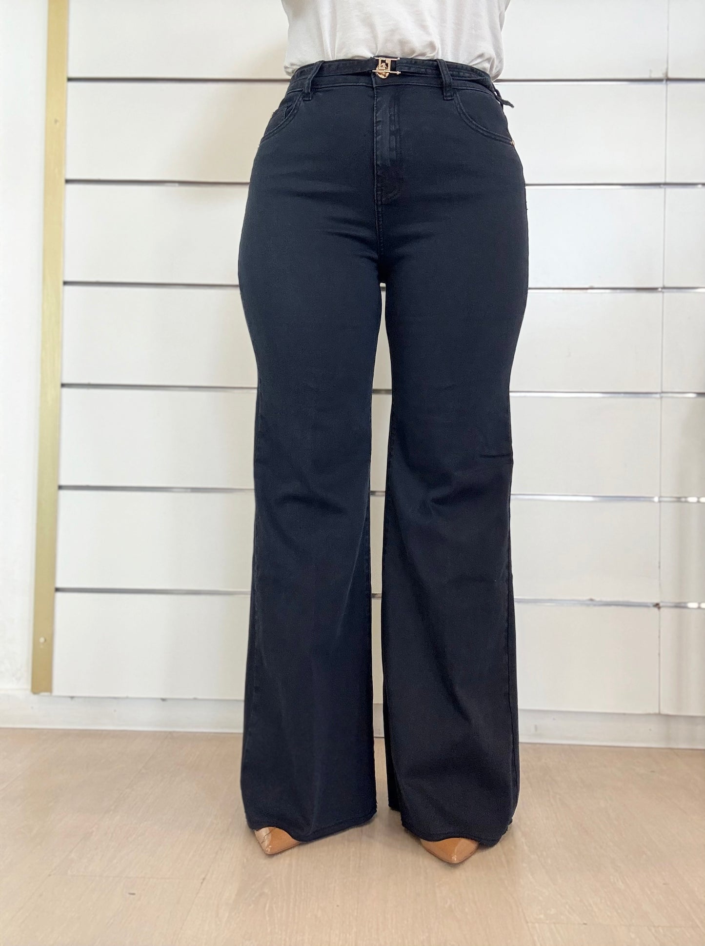 Jeans da donna flare bootcut con cintura di Gaudì, in blu, perfetti per un look alla moda