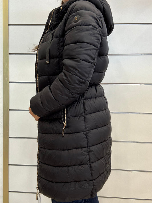 Piumino da donna trapuntato con cappuccio di Gaudì, elegante e caldo per l'inverno