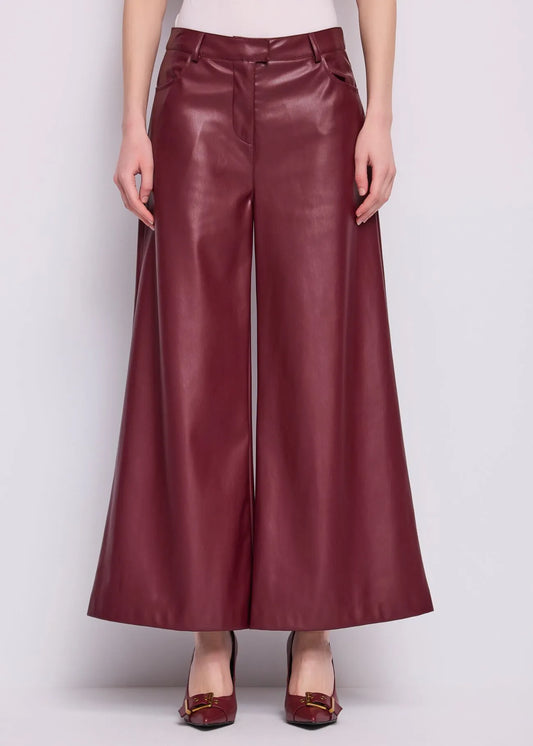 Pantaloni da donna effetto pelle