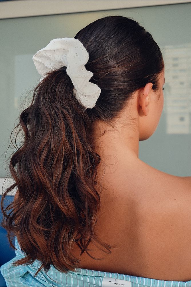 Elastico per capelli in cotone bianco