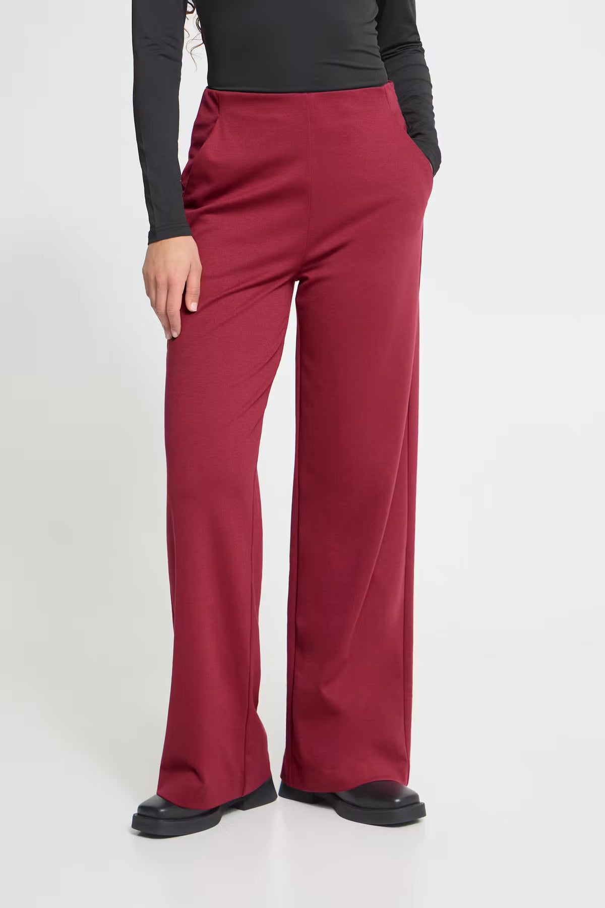 Pantaloni casual bordeaux
