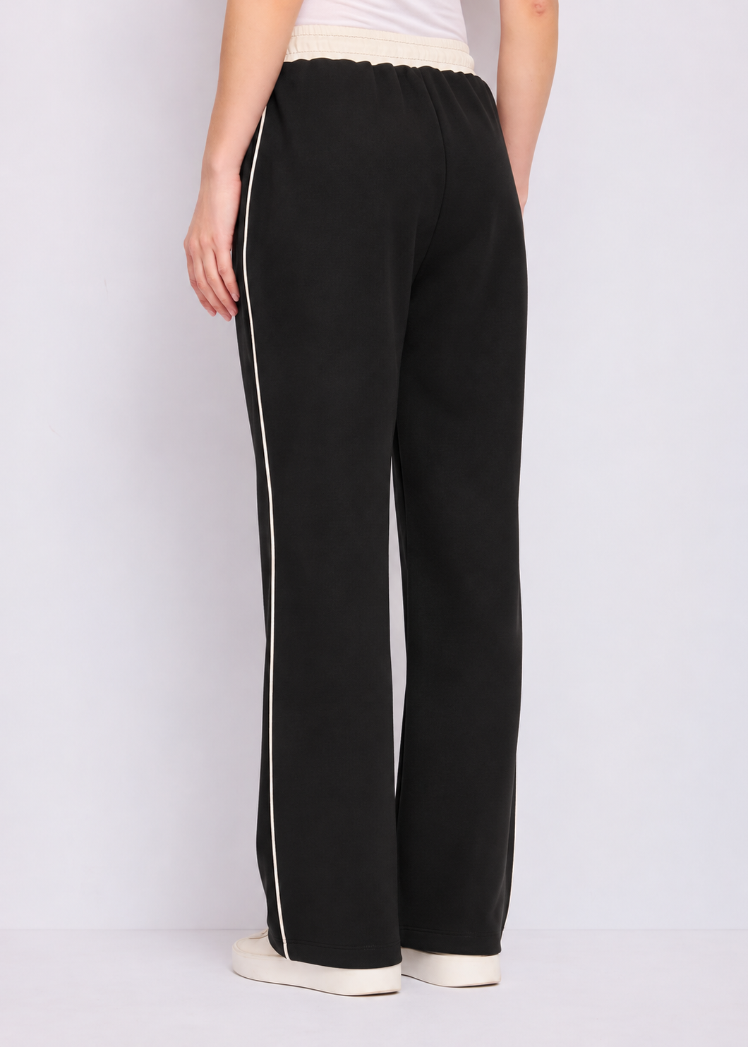 Pantaloni jogging neri da donna con coulisse