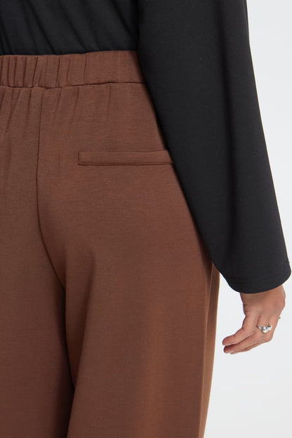 Pantalone a gamba larga
