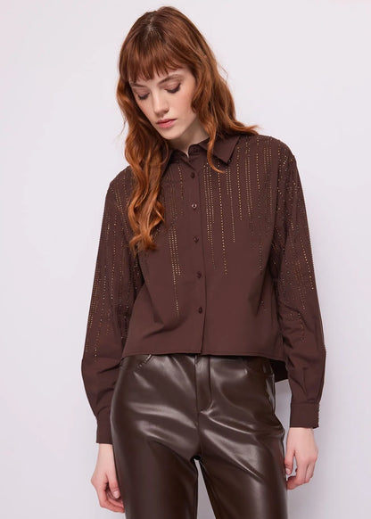 Camicia da donna in popeline con mini borchie