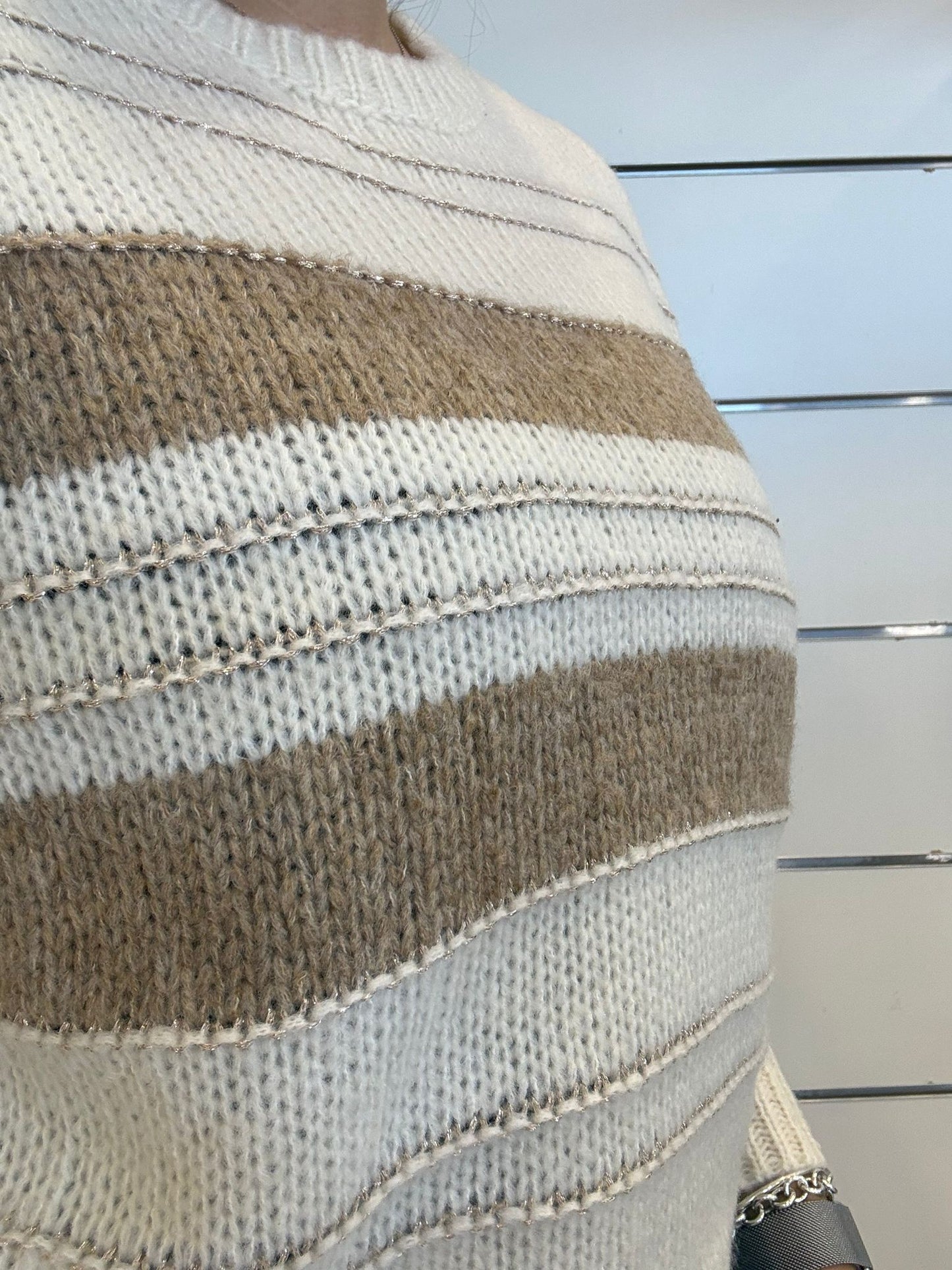 Maglione cropped girocollo a righe