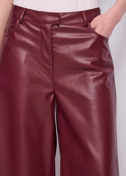 Pantaloni da donna effetto pelle