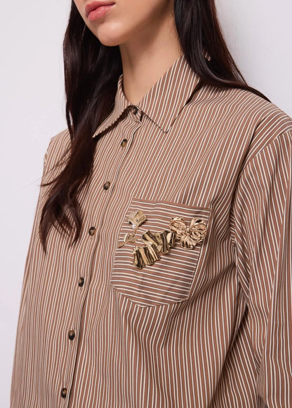 Camicia da donna in popeline con spille