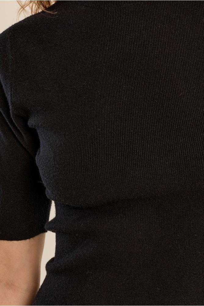 Maglione a collo alto, maniche a tre quarti