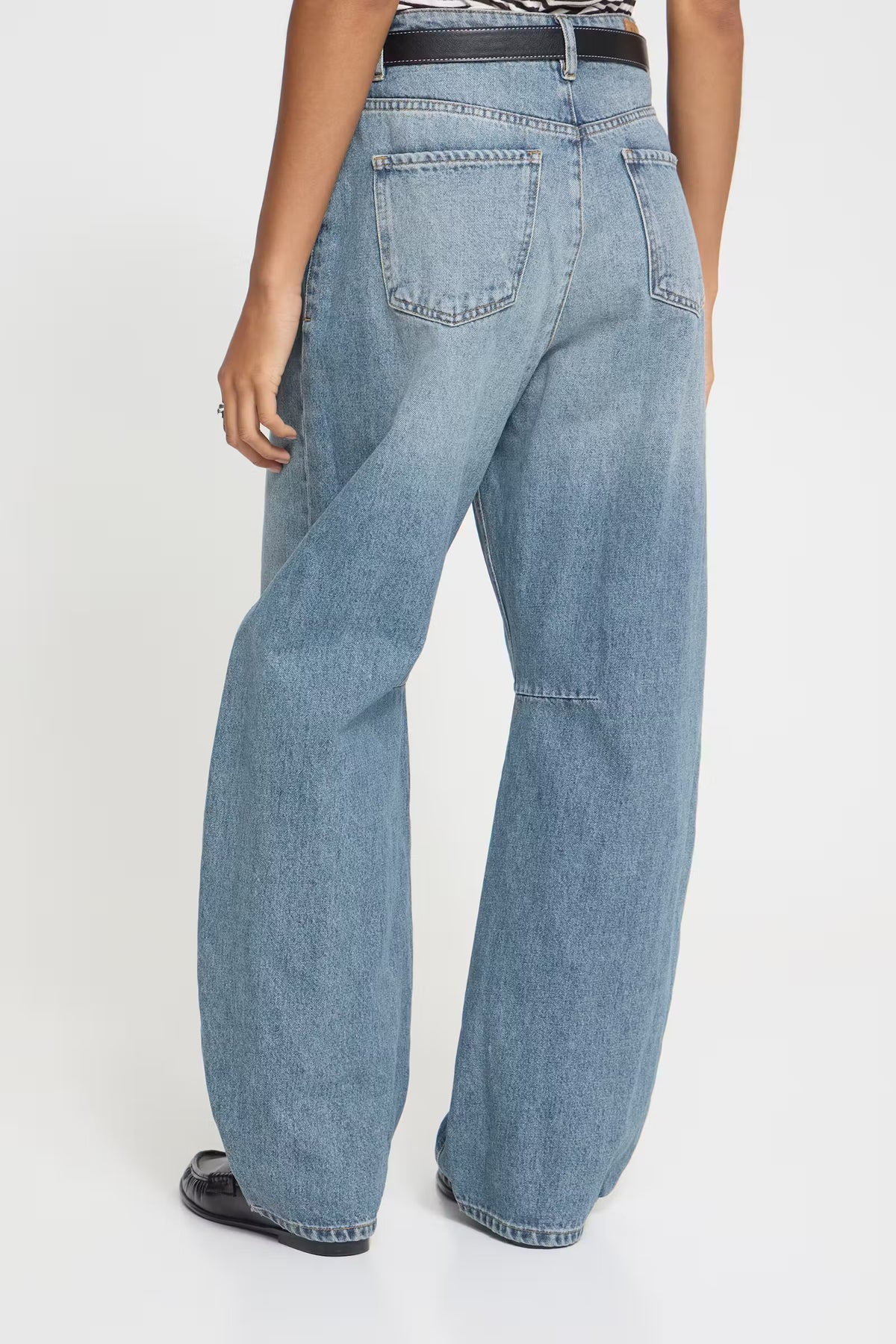 Jeans barrel