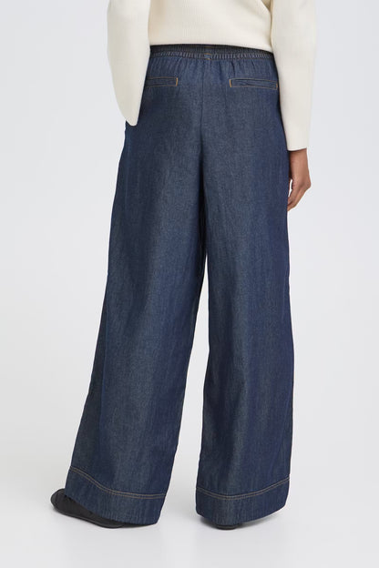 Jeans leggero con elastico