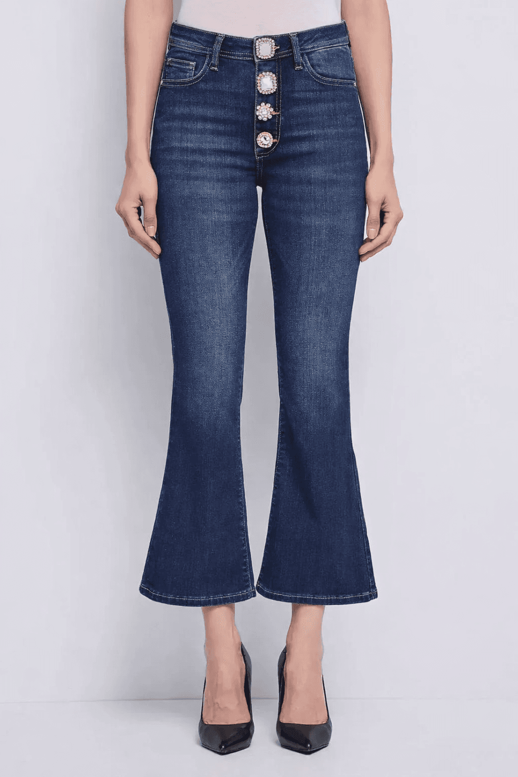 Jeans flare con bottoni gioiello