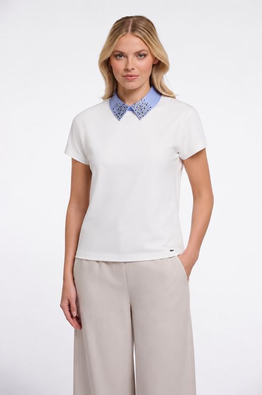 T-shirt bianca da donna con collo a camicia