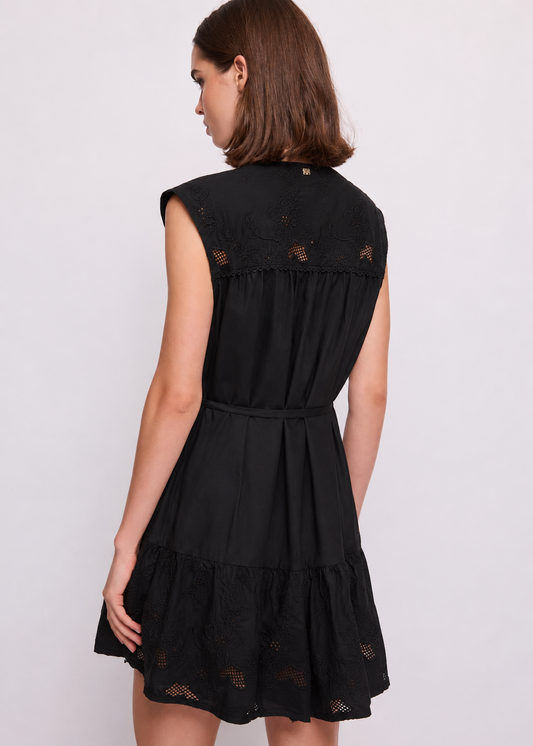 Abito nero da donna con ricami