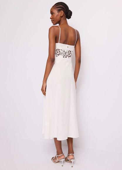Abito bianco da donna in lino con pizzo