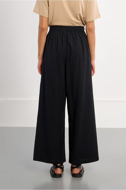 Pantaloni a gamba larga