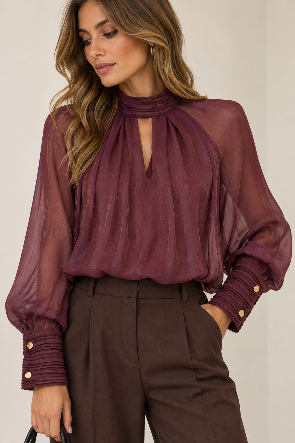 Camicia in chiffon con dettagli plisse'