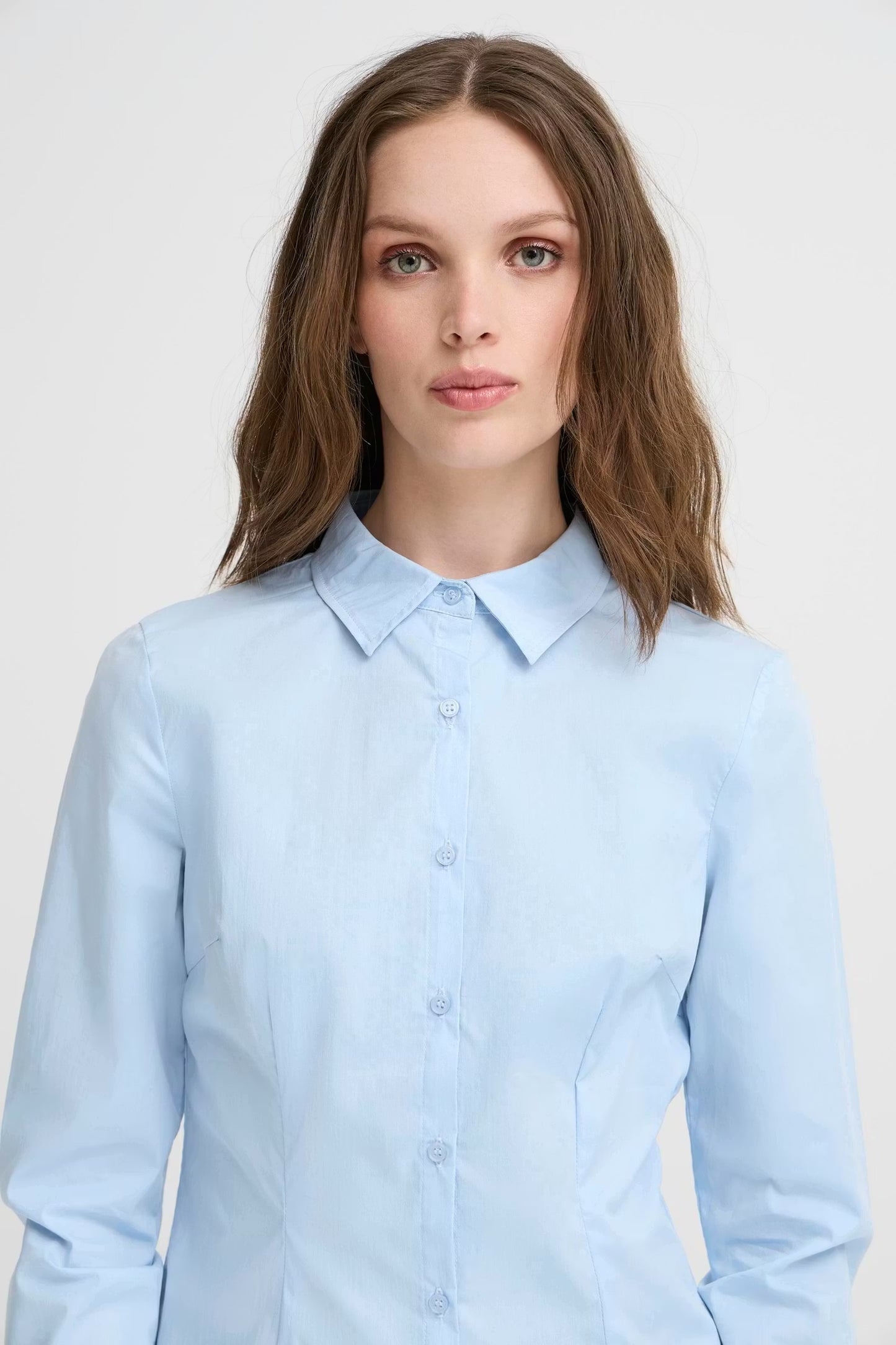 Camicia aderente azzurra