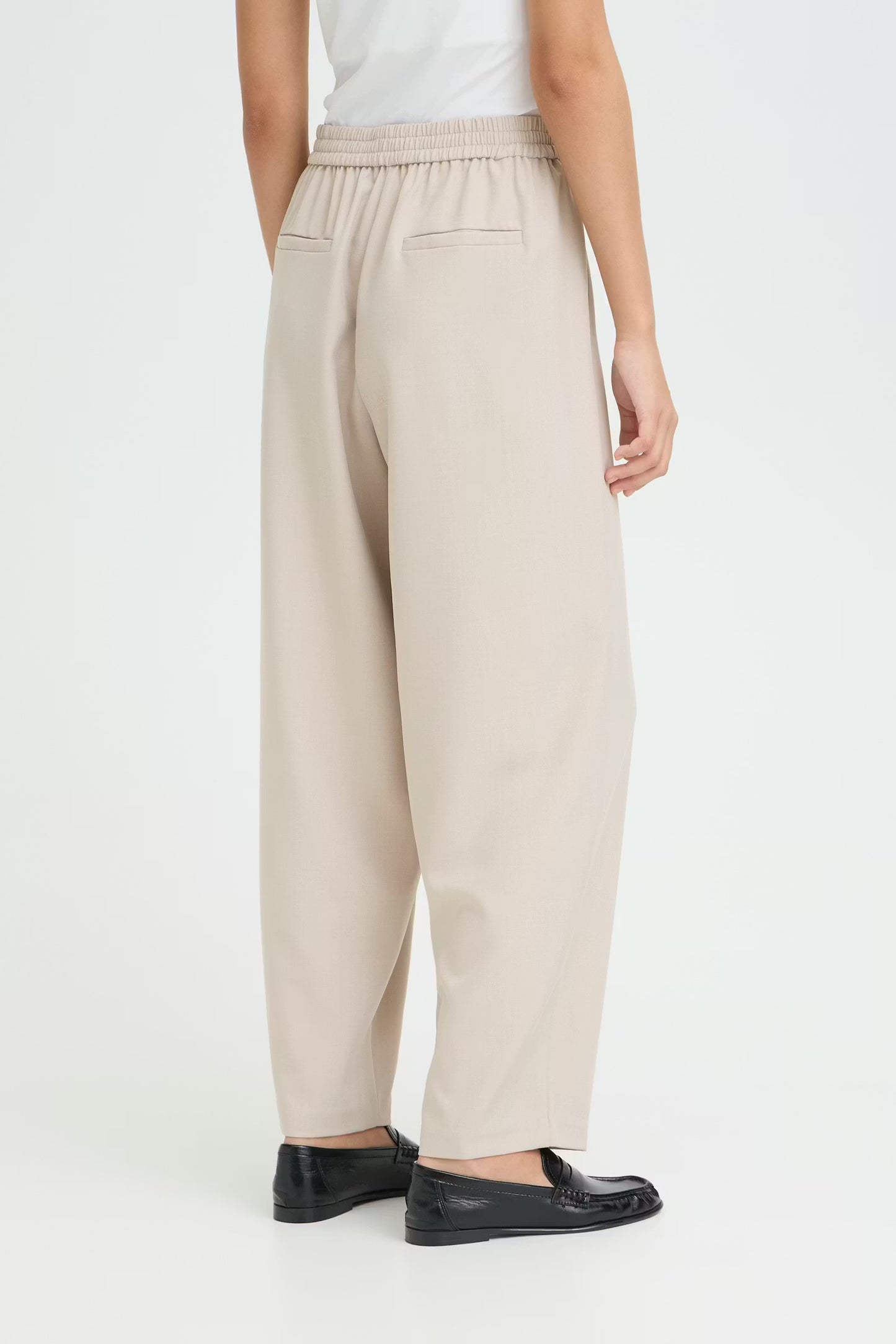 Pantaloni barrel