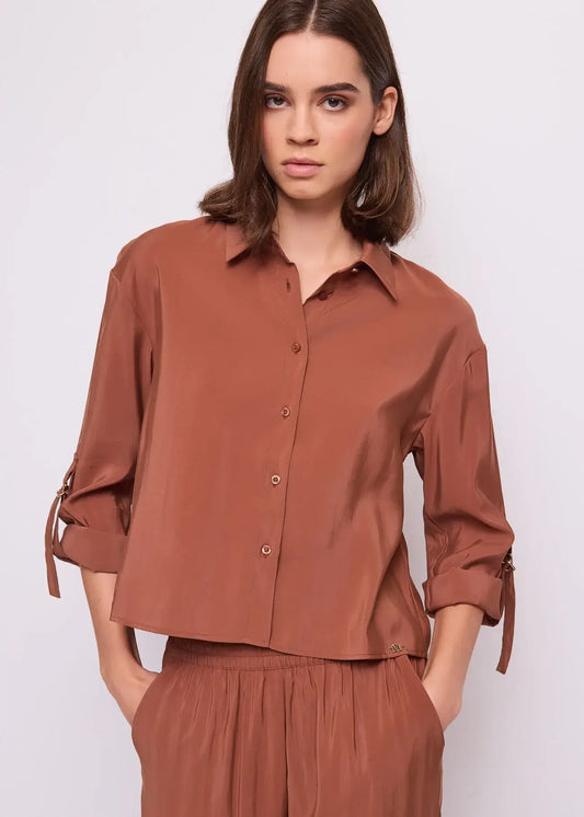 Camicia marrone da donna con maniche a 3/4