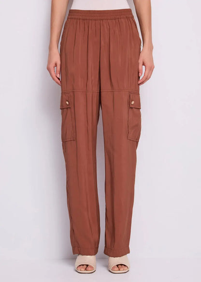 Pantaloni marrone da donna con tasche cargo