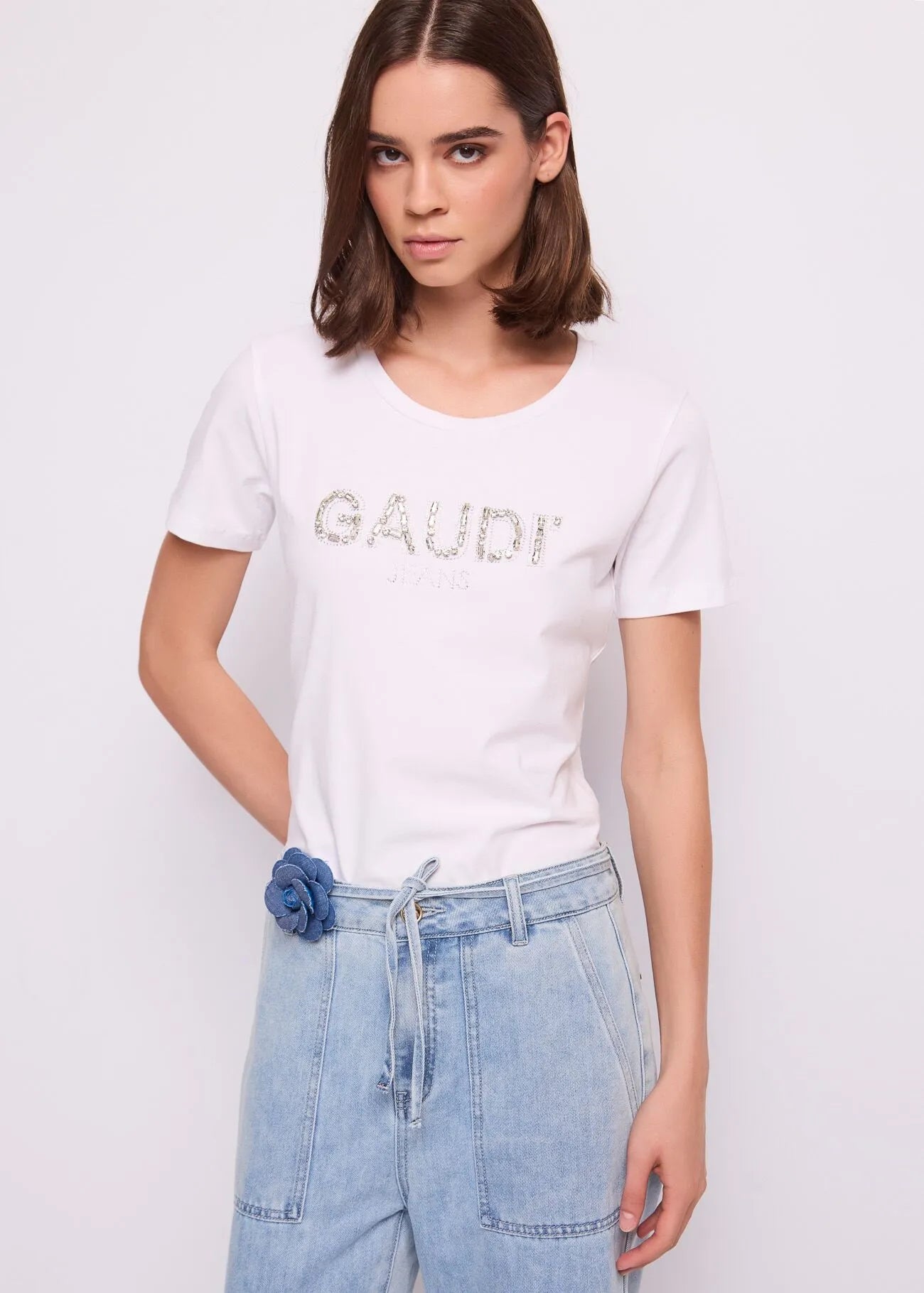 T-shirt bianca da donna con strass