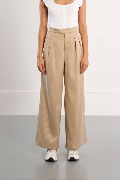 Pantalone completo a righe