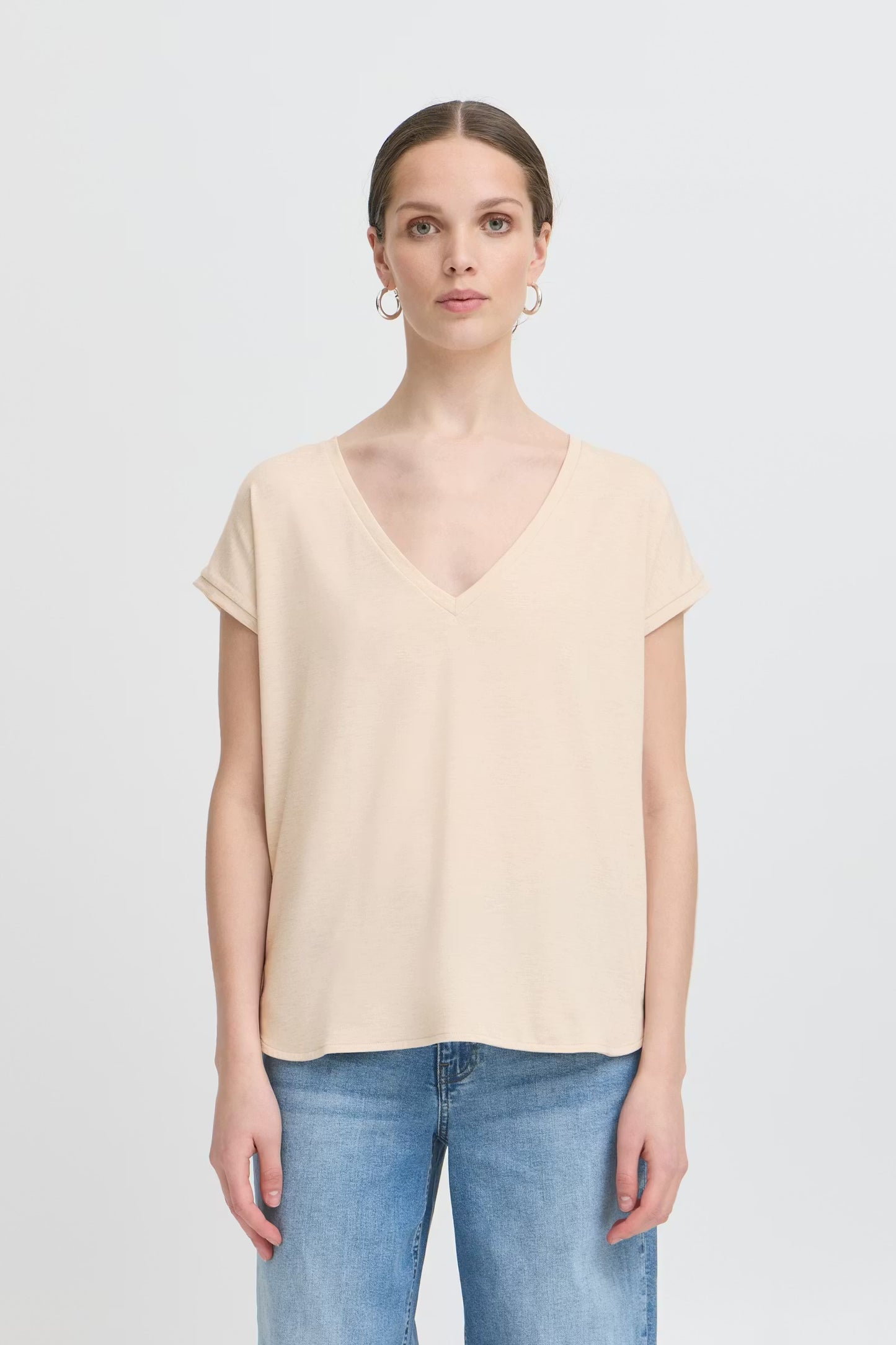 T-shirt scollo a "V"