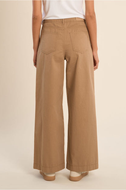 Jeans a vita alta cammello