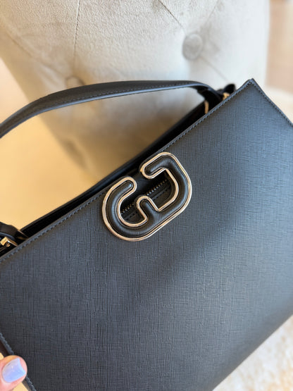 Borsa top handle nera in similpelle