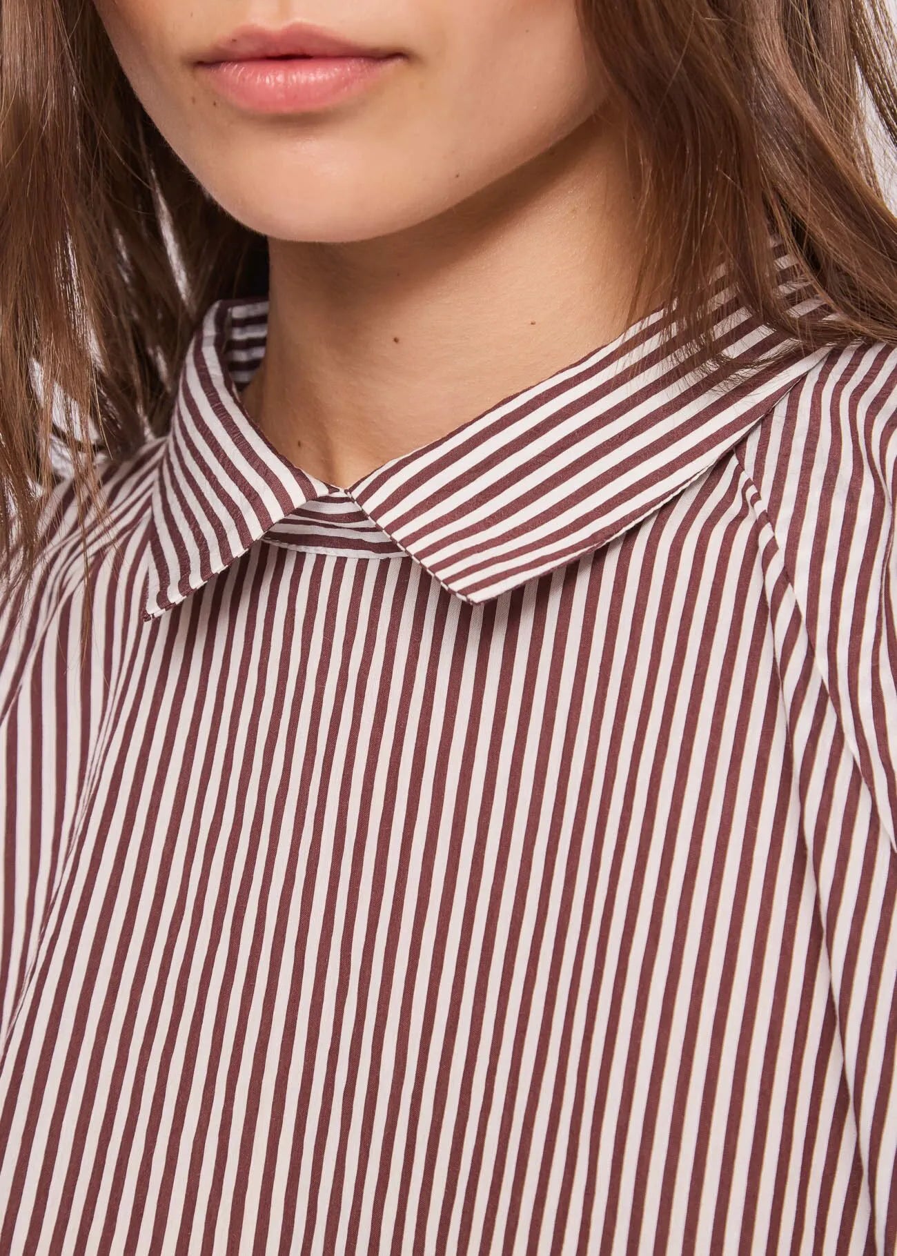 Blusa a righe da donna con maniche a palloncino