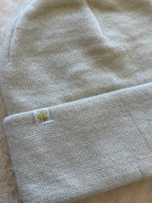 Cappellino con risvolto panna