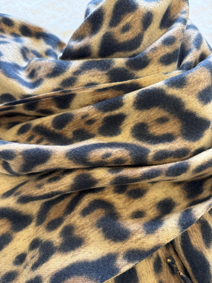 Sciarpa maculata con frange