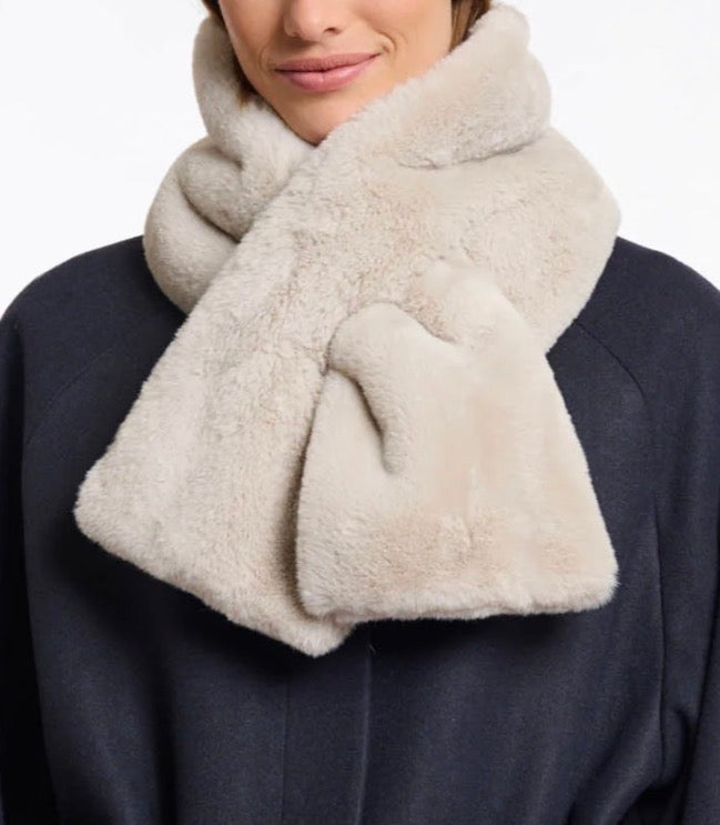 Collo in ecopelliccia panna