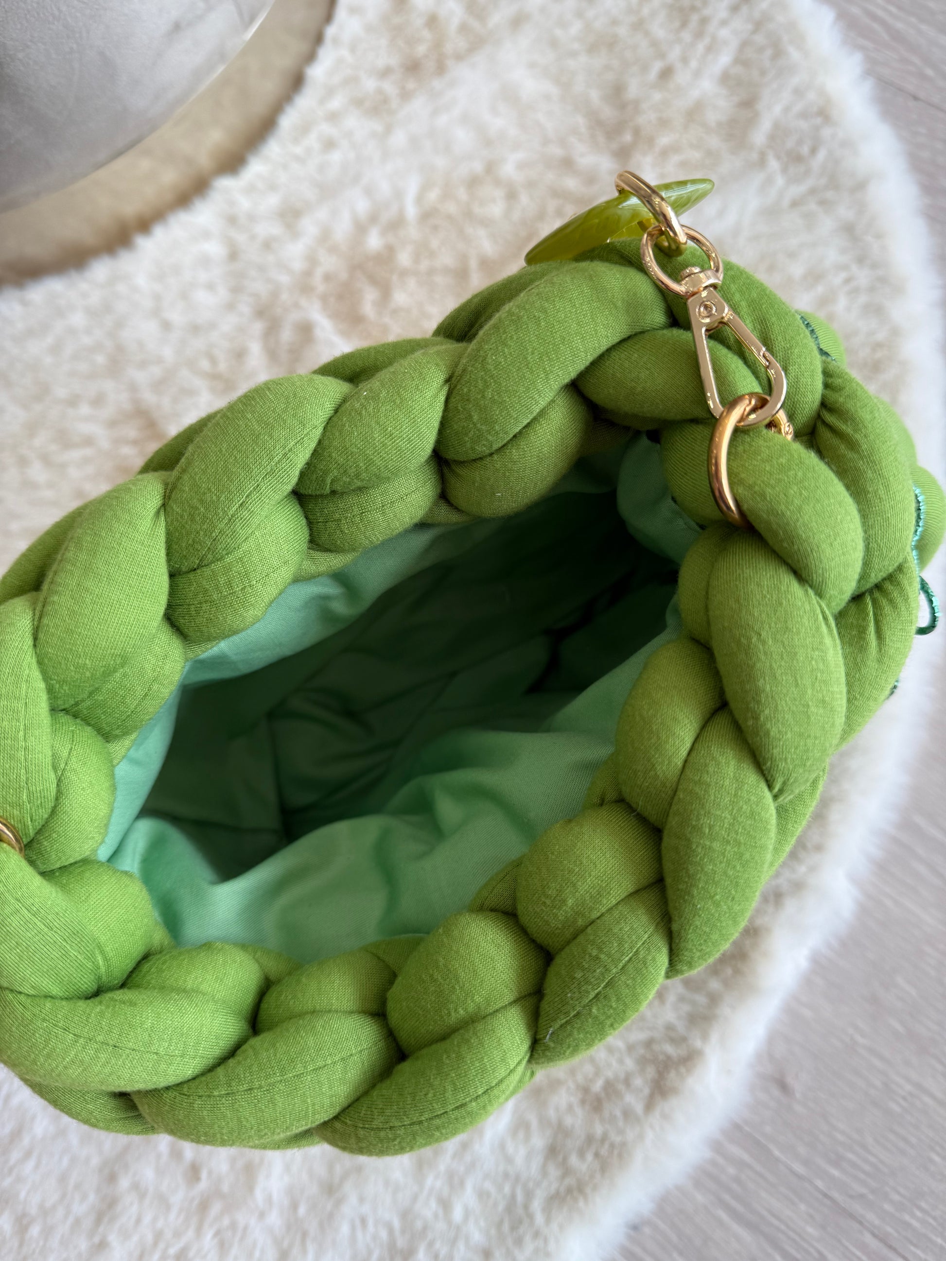 Borsa a mano Mamì in verde Marshmallow con finitura intrecciata e interno in tessuto morbido green