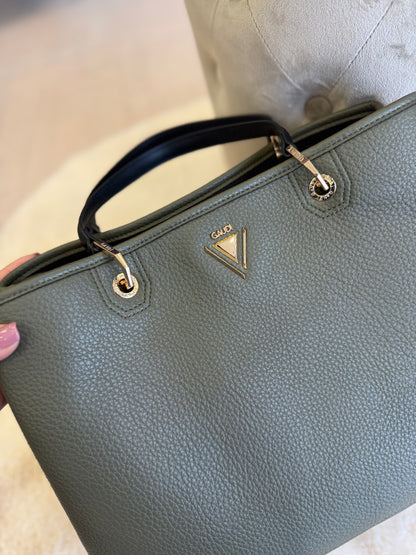 Borsa top handle verdone in similpelle di Gaudì con dettagli dorati e manici eleganti