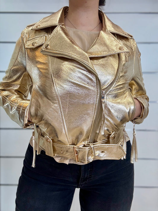 Chiodo in ecopelle oro di Molly Bracken con zip e dettagli in metallo per un look trendy