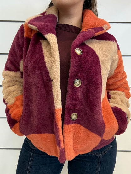 Ecopelliccia multicolor RINO E PELLE con design a blocchi di colore e bottoni frontali