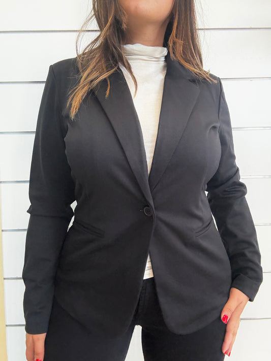 Giacca monopetto in punto Milano nera con taglio elegante e collo a reversal per un look sofisticato