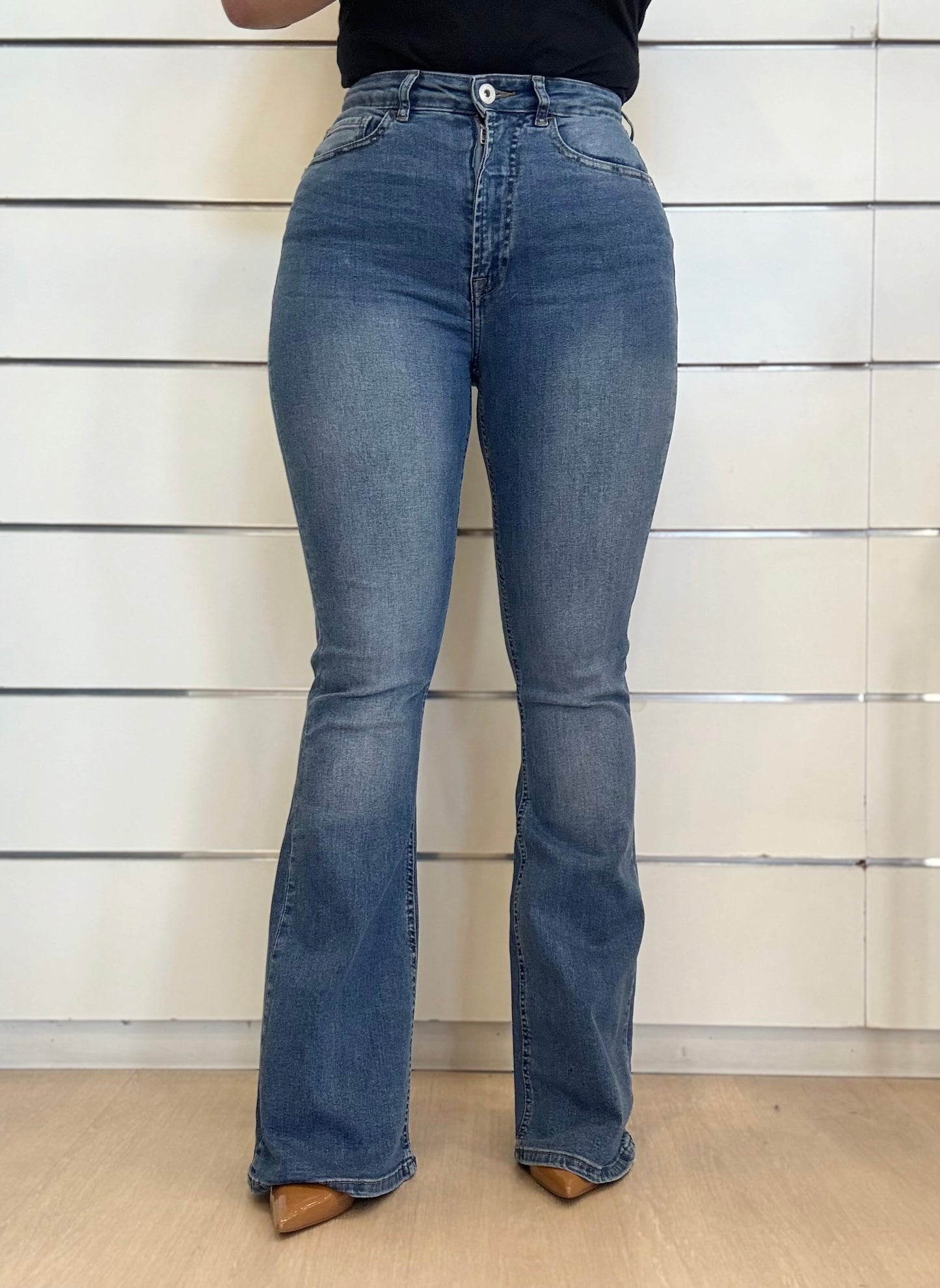 Jeans a zampa neri ICHI con vita alta e taglio moderno per un look alla moda